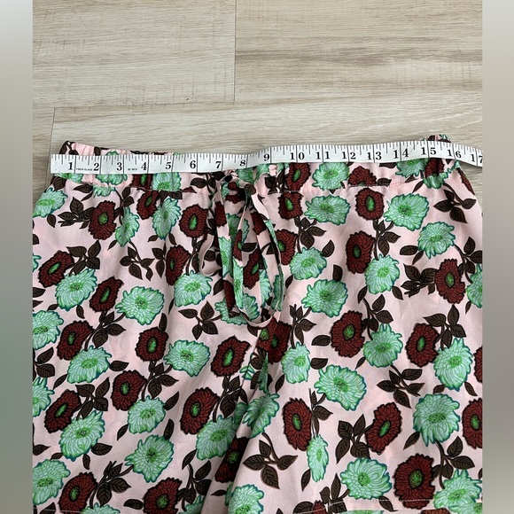 Sandro Floral Crepe Shorts Size Small NWT 40 - Picture 4 of 7